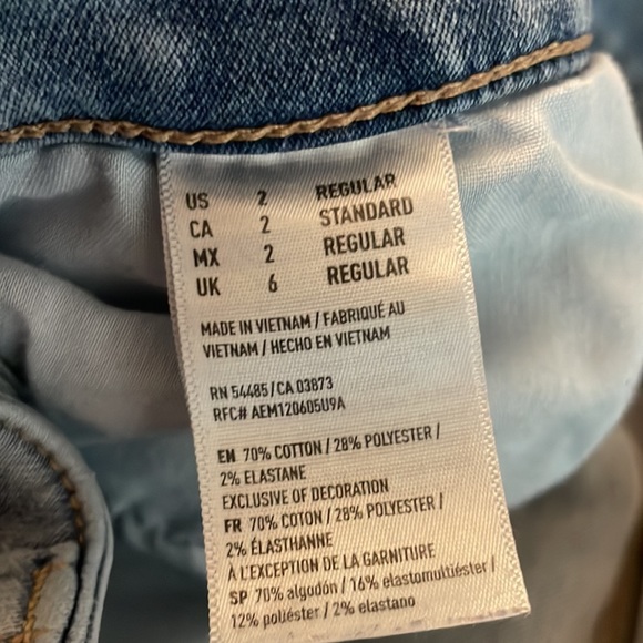 American Eagle Light washed jeans - Picture 4 of 5
